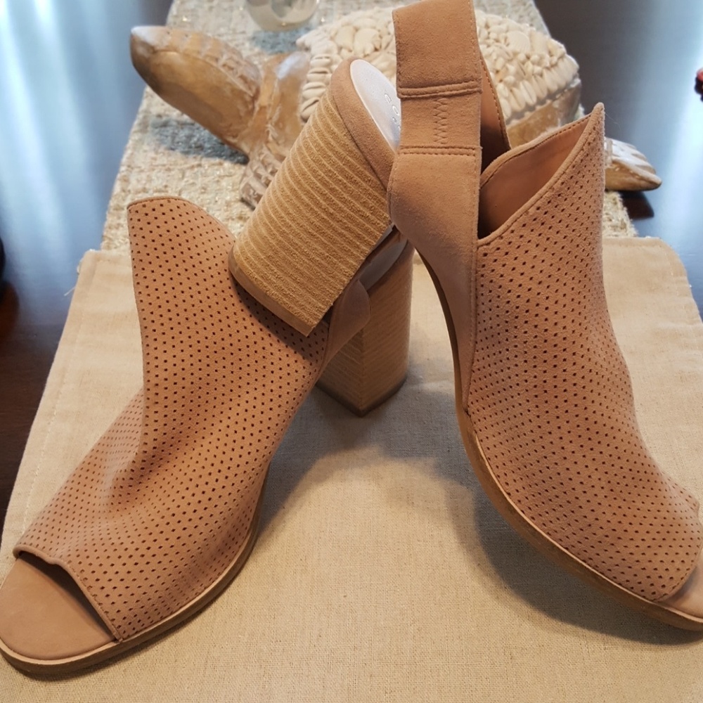 Cole Haan Callista Sling Pump